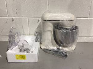 lot 272 image: Ailessom Stand Mixer,6.5-QT 660W 10-Speed Tilt-Head Food Mixer, Almond Cream