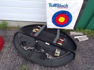 Compound Bow with Case Arrows and Target
