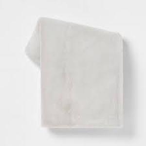 lot 37 image: Faux Rabbit Fur Throw Blanket - Threshold-Light Gray