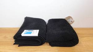 lot 40 image: Set of 2 Everyday Chenille Bath Rug - Room Essentials-20x32-Black