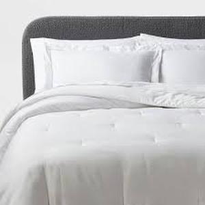lot 61 image: 3pc Luxe Embroidered Border Duvet Cover and Sham Set - Threshold-FullQueen-WhiteLight Gray