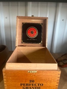 lot 26 image: Wood Box & Barometer