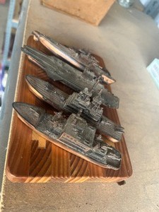 lot 16 image: collectable boats