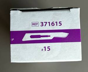 lot 35 image: Bard Parker Stainless Steel Surgical Blade #15