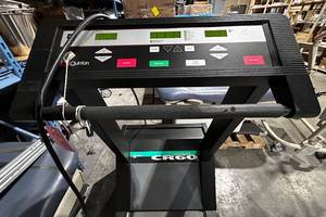 lot 74 image: MEDTRACK Quinton CR60 Professional Medical Grade Cardiac Rehab Cardio Treadmill 400lb Weight Capacity