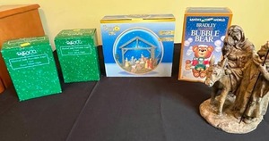 lot 179 image: Level 4 - Assorted Christmas Decorations Lot