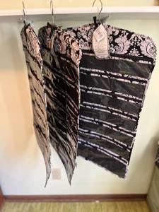 lot 193 image: Level 4 - Set of 3 Hanging Jewelry Organizers