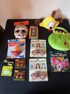 lot 375 image: Level 4 - Fun Halloween and Novelty Accessories Lot