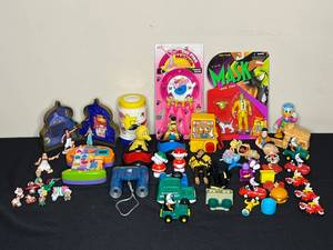lot 63 image: Level 4 - Mixed Lot of Collectible Toys - Vintage and Modern