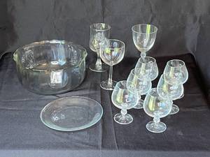 lot 125 image: Level 3 - Glassware Lot with Bowls, Plates, and Stemware
