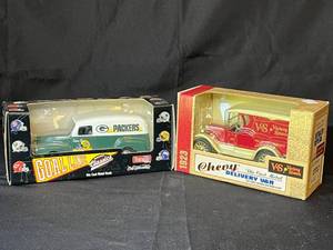 lot 207 image: Level 3 - Lot of 2 Die-Cast Metal Vehicles and Coin Banks - Goal Line Classics Packers & 1923 Chevy Delivery Van