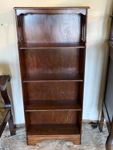 lot 208 image: Level 3 - Vintage Wooden Bookshelf with Four Shelves