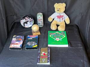 lot 211 image: Level 23 - Minnesota Twins Memorabilia Collection