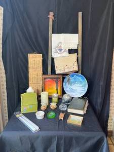 lot 245 image: Level 2 - Assorted Home Decor and Collectibles Lot