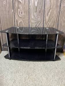 lot 404 image: Level 2 - Lot of Vintage Black Glass TV Stand