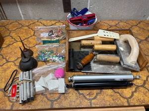 lot 12 image: Level 1 - Miscellaneous Lot of Hand Tools and Office Supplies