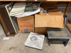 lot 46 image: Level 1 - Assortment of Household Items including Fabrics, Floor Fan and More