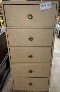 lot 263 image: Level 1 - Vintage Floral Patterned 5-Drawer Chest