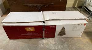 lot 266 image: Level 1 - Holiday Living 7 ft Pre-Lit Dakota Pine Christmas Tree