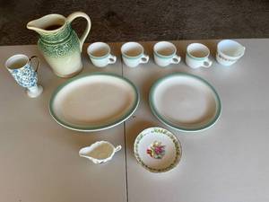 lot 281 image: Garage - Assortment of Vintage Ceramic Dishware Collection