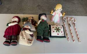 lot 307 image: Garage - Christmas Snowman and Angel Decorations Lot