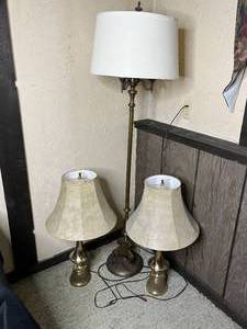 lot 412 image: Level 2 - Vintage Brass Lamps Set with Shades - 3 Pieces
