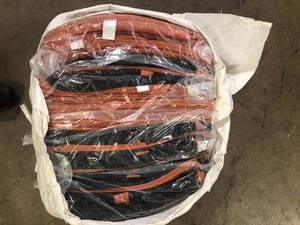 72 in. x 40 in. Moving Blankets (24-Pack) Customer Returns See Pictures
