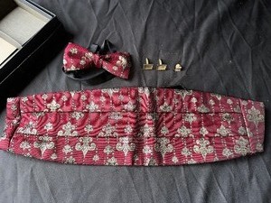 lot 112 image: Cumber bun, Bow Tie, and Cuff Links