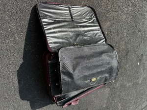 lot 128 image: Set of Matching Luggage - Suitcase, Carry on, Garment Bag, and Duffle