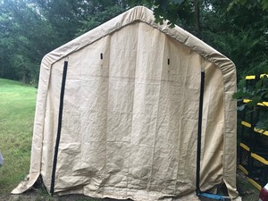lot 1 image: Cover Pro portable garage