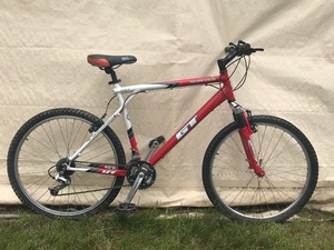 lot 20 image: GT Aggressor mens bike
