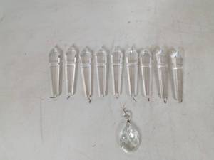 lot 361 image: Vintage Crystals