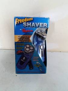 lot 305 image: Freedom Shaver