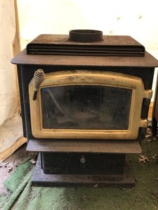 lot 27 image: Regency wood stove R5R7-Model WH-78818