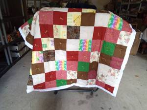 lot 288 image: Handmade Quilt