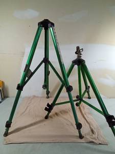 lot 265 image: 2 Sprinkler tripods