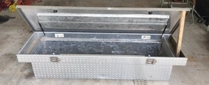 lot 124 image: Tuff Guy Aluminum Truck Tool Box