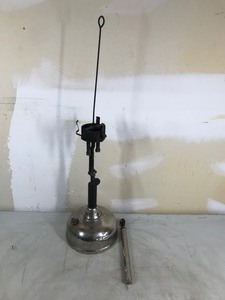 lot 135 image: Gas Lamp with Accessories- Coleman Quick Lite Pump & Ignitor
