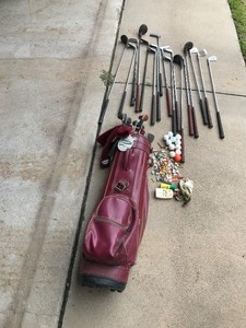 lot 137 image: Golf Clubs & Caddy Case
