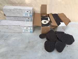 lot 175 image: Resin Bond Roloc Discs