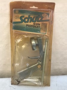 lot 183 image: New Schultz Gun Pistolet for all types of undercoatings