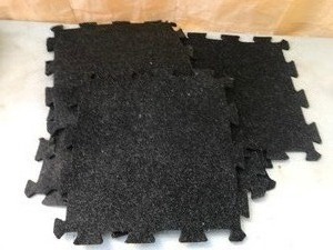 lot 220 image: Rubber Lock Mats
