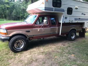 lot 5 image: 1995 Ford F250 4 x 4 Pickup extended cab, 7.3 Turbo diesel&nbspMUST BE PICKED UP BETWEEN 10AM AND 4PM ON PICK UP DAY