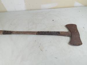 lot 238 image: True Temper Flint Edge Kelly Works axe