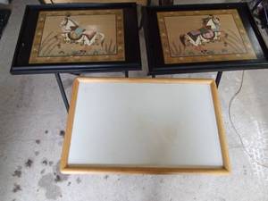 lot 234 image: 3 Folding TV trays
