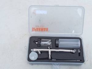 lot 161 image: Sparmax Air Brush