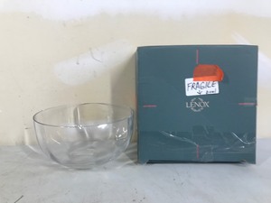 lot 332 image: Lenox Optika Large Bowl