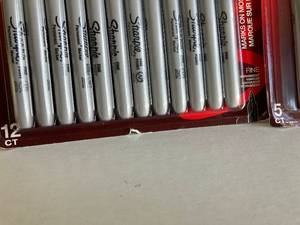 Sharpie Fine Point Markers