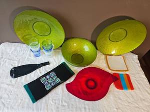 lot 204 image: Glass Entertaining Servingware
