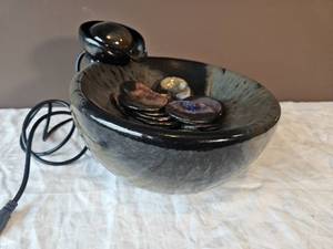 lot 120 image: Earthtone Glass Ceramic Fountain